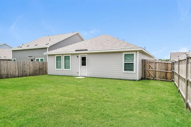 Building Photo - 7133 Landings Edge Rd