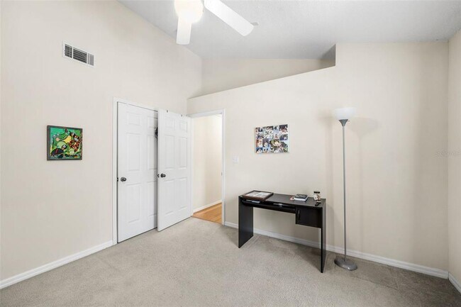 Building Photo - 10000 SW 52nd Ave
