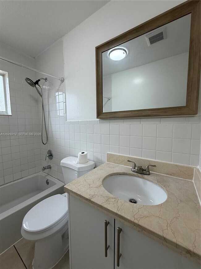 Building Photo - 3021 W 76th St
