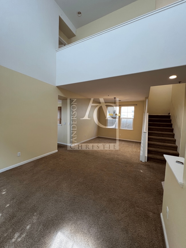 Building Photo - 4br in Bay Breeze Community