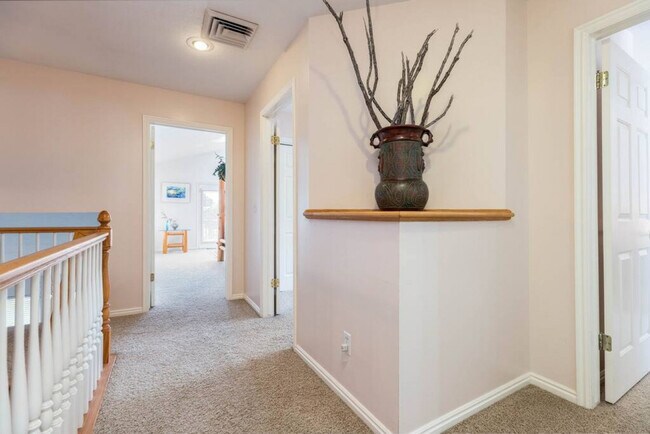 Building Photo - 8126 Clover Spring Ln