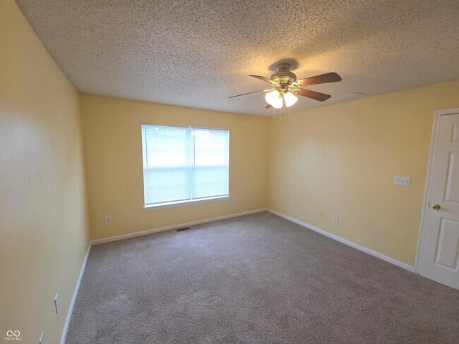 Building Photo - 4320 Village Bend Ln