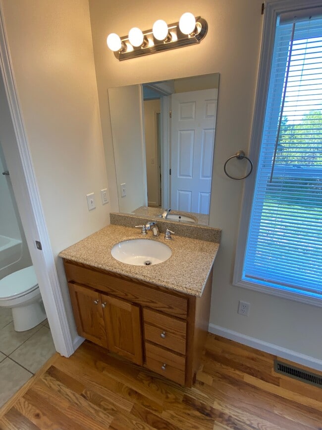 Building Photo - 204 Betsinger Rd