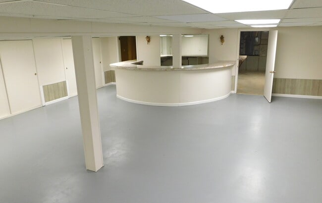 Building Photo - 1117 Summit Hills Ln