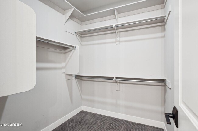 Building Photo - 5554 S Archer