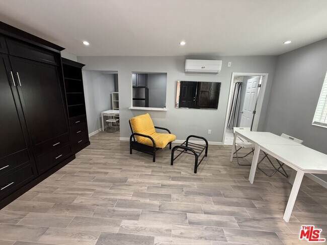 Building Photo - 4084 Creed Ave