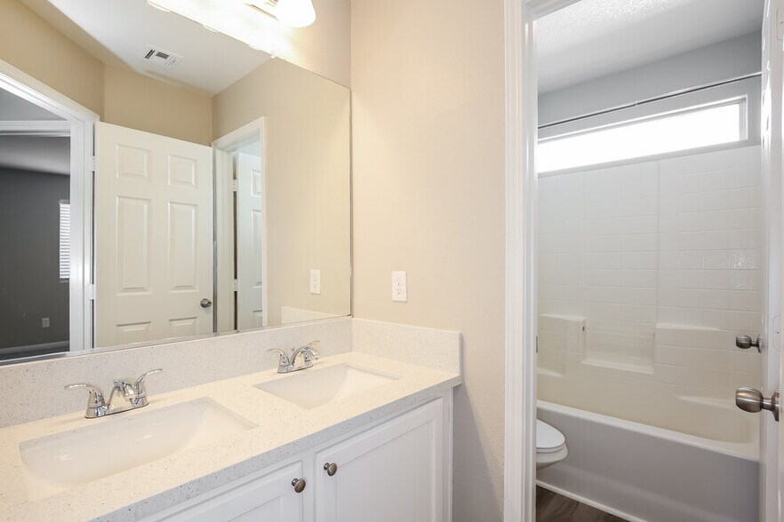 Building Photo - 6217 Boulder Rise St