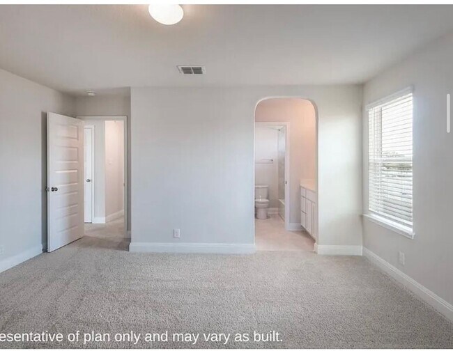 Building Photo - COMING SOON! GORGEOUS Two Story 5 Bedroom ...