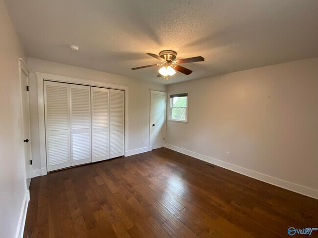 Building Photo - 12122 Chicamauga Trail SE