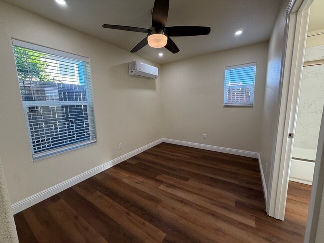 Building Photo - Cozy 2 bedroom Dual Master! Ready for move in! Rent today !