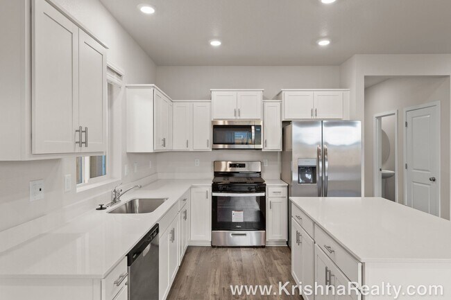 Building Photo - Beautiful 4 BD* 2.5 BA* **NEW** CONSTRUCTION* 2026 Built* Single Family Home Located In East Park...