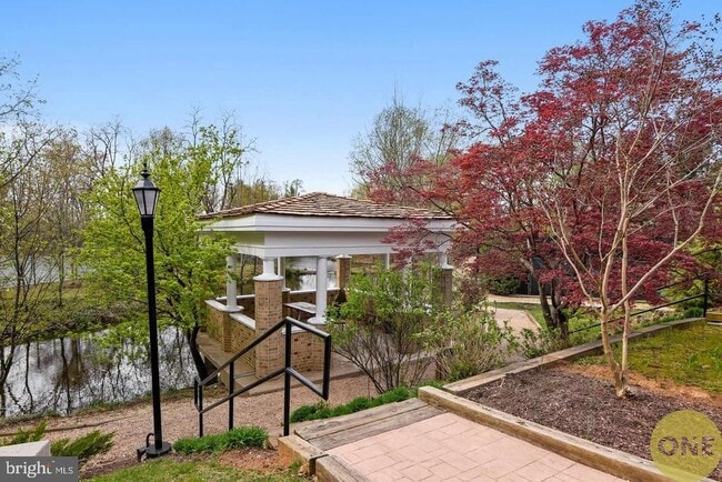 Building Photo - 8340 Greensboro Dr