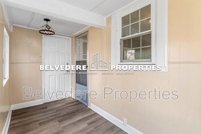 Building Photo - 437 24th St NW