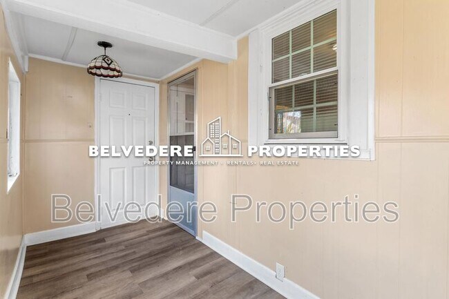 Building Photo - 437 W 24th St