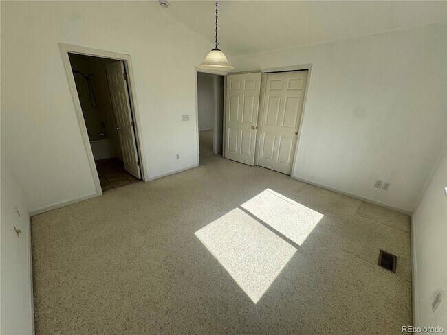 Building Photo - 4505 S Auckland Ct