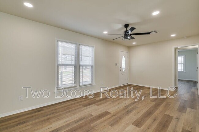 Building Photo - 2416 NW 40th St
