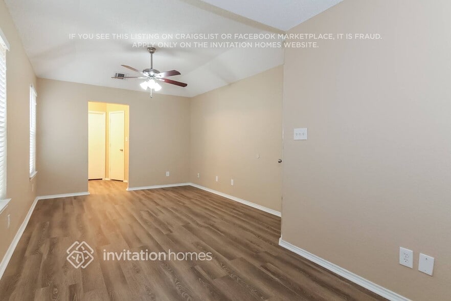 Building Photo - 4136 Hathaway Dr