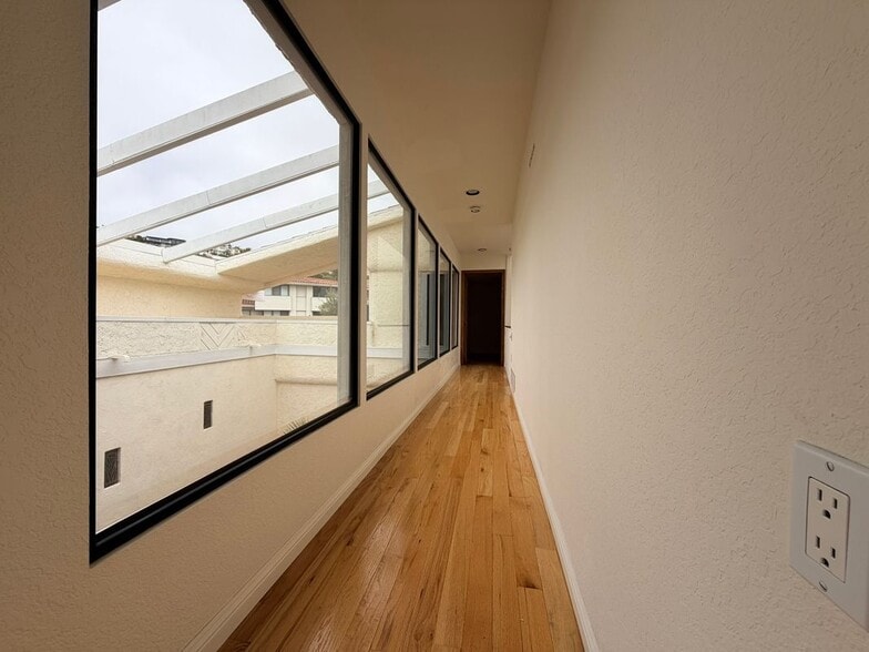 Building Photo - 1213 Via Zumaya
