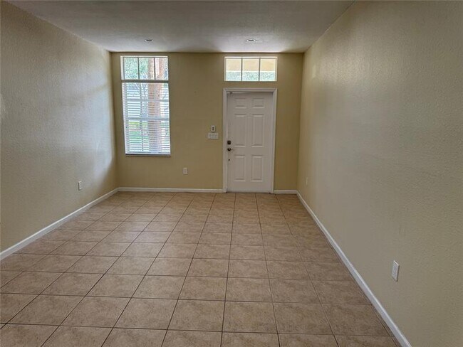 Building Photo - 8531 SW 25th Ct