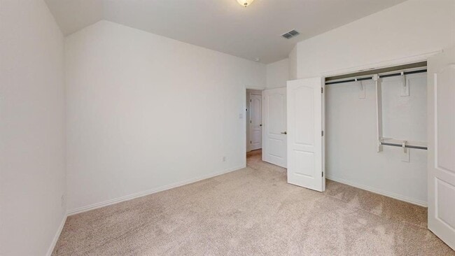 Building Photo - 404 Ashby Dr