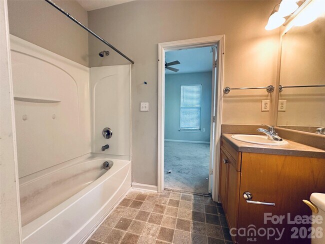 Building Photo - 15402 St Christopher Ct