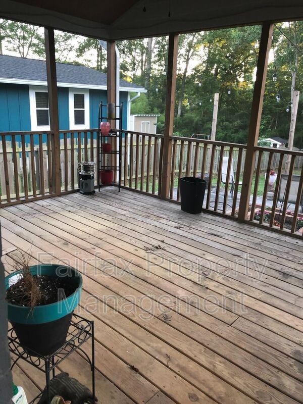 Building Photo - 1113 Marlborough Rd