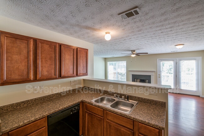 Building Photo - 3716 Harvest Dr