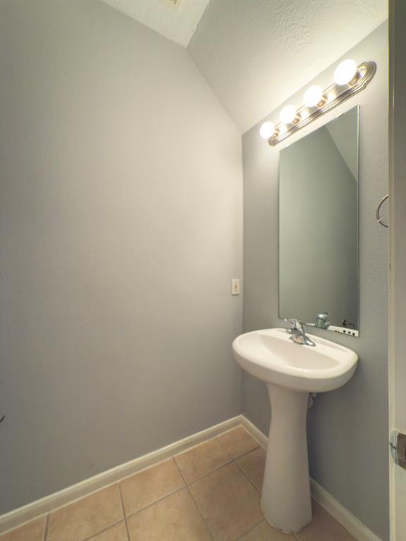 Building Photo - 5227 Brinkman Ct