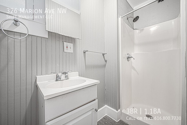 Building Photo - 326 Marion Ave NW