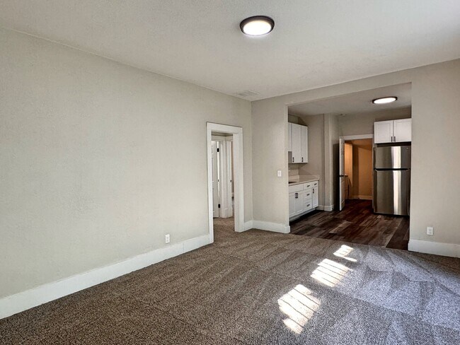 Building Photo - 3250 Meade St