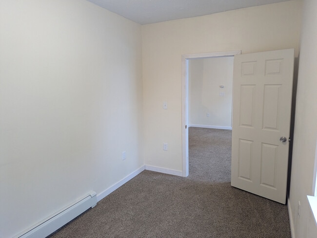 Building Photo - 24 Harvey St