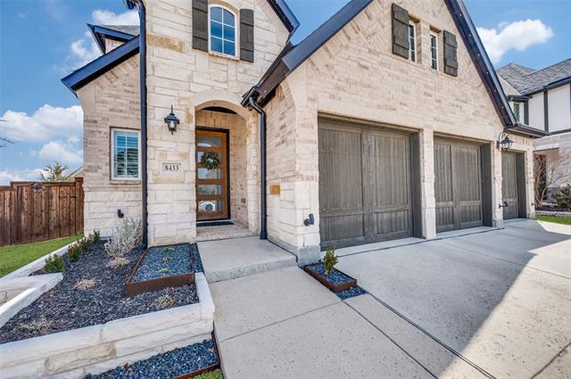 Building Photo - 8433 Colburn