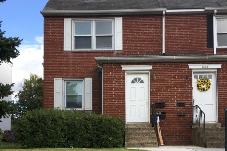 Primary Photo - 1524 Juniper St