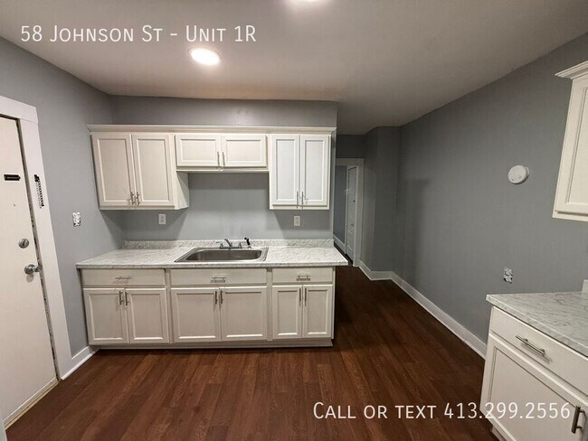 Building Photo - 58 Johnson St