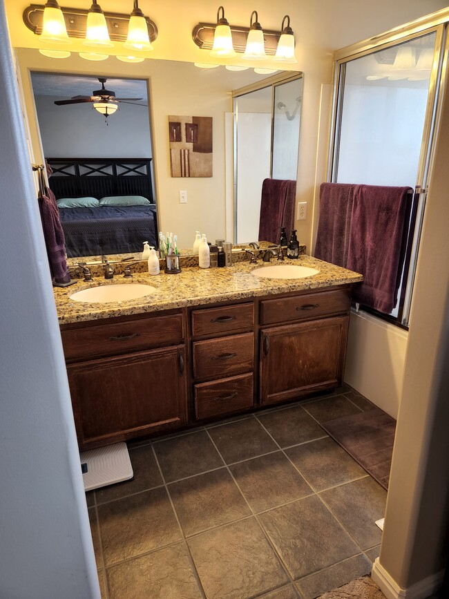 Master Bathroom - 710 E Sandy Point Dr