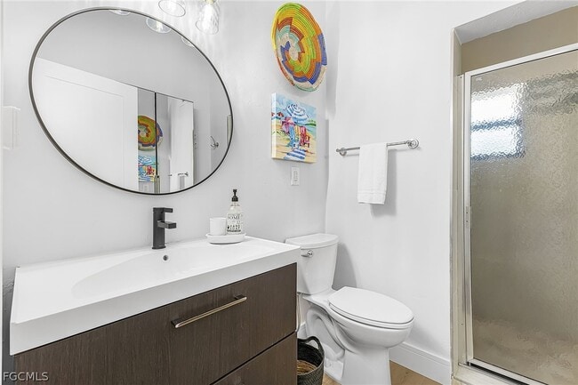 Building Photo - 663 110th Ave N