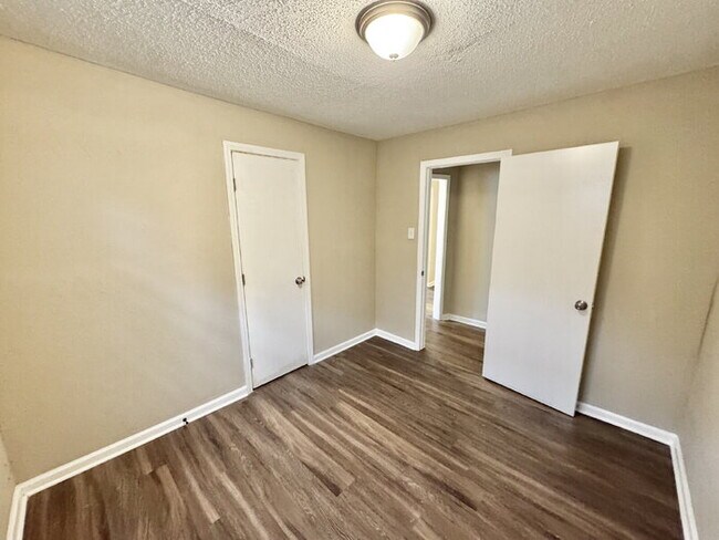 Building Photo - 1761 Winston Dr