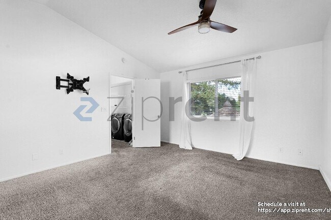 Building Photo - 9421 Feickert Dr