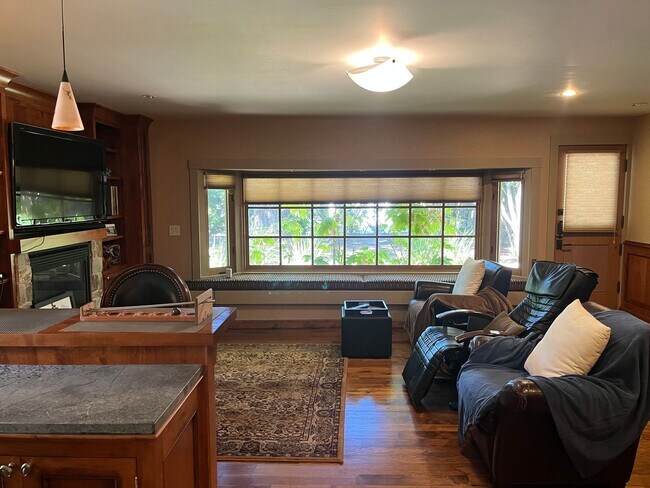Building Photo - Luxury Furnished Monte Sereno Estate | Short-Term Executive Lease | Resort-Style Living