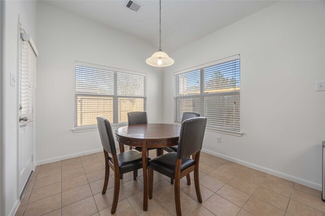 Building Photo - 11718 Fortune Park Dr