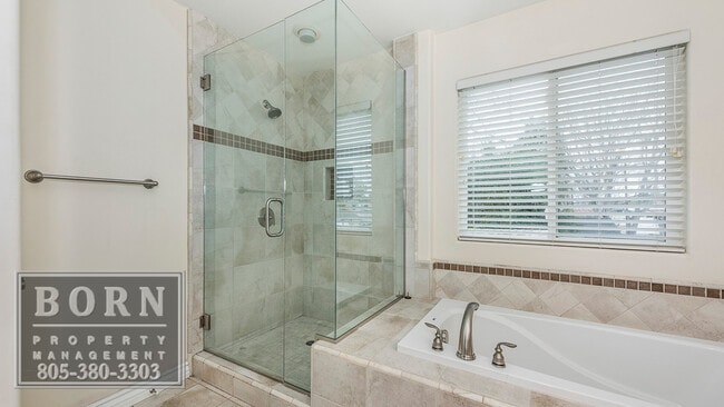 Building Photo - 2729 Los Robles Rd