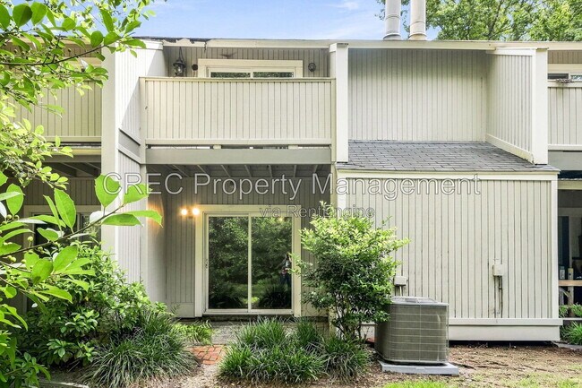 Building Photo - 2757 Jobee Dr