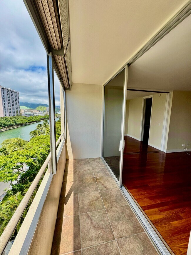Building Photo - 1676 Ala Moana Blvd