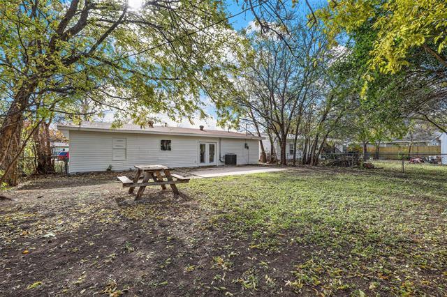 Building Photo - 5832 Tracyne Dr