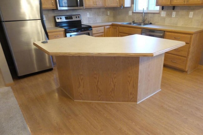 Building Photo - 405 Highland Ridge Dr