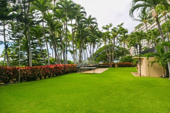 Building Photo - Makaha Valley Towers