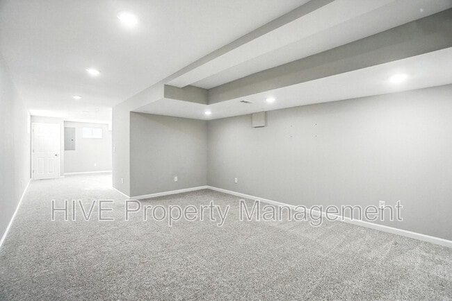Building Photo - 6888 Lady Abigail Dr