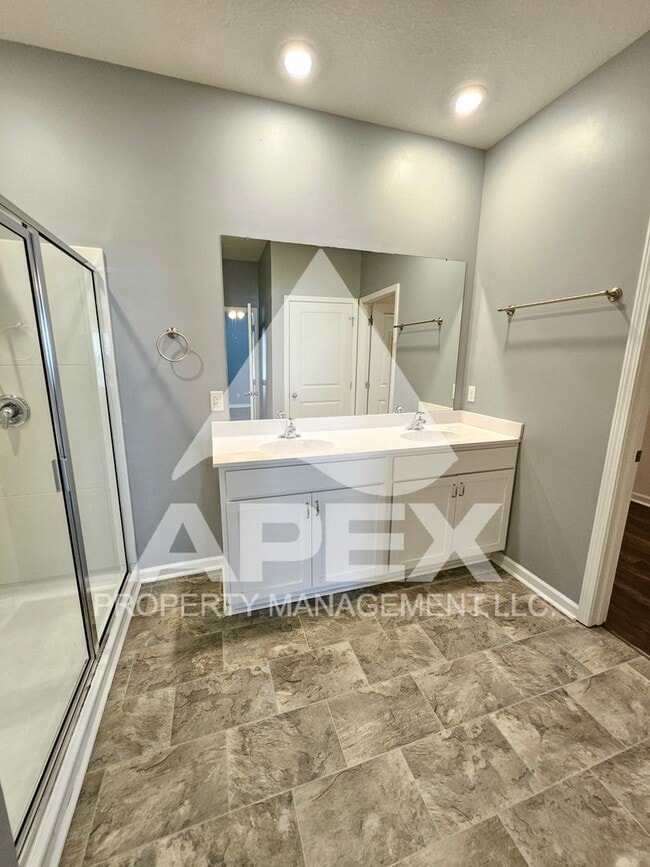 Building Photo - Stunning 5 Bd / 3.5 Ba 2-Story Single Family home in Hardin Valley!