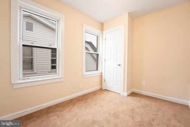 Building Photo - 2013 Edgmont Ave