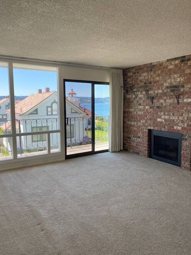 Building Photo - RARE on the Waterfront, beach, Sound view ...